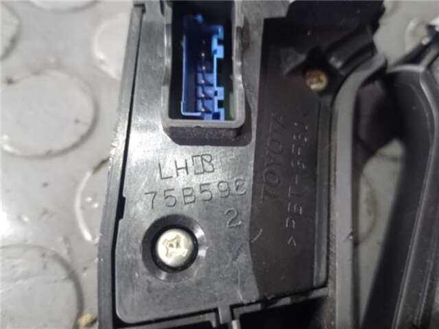 Foto 3ª: Mando Multifuncion Toyota Avensis 2.0 D-4D [1CD-FTV]