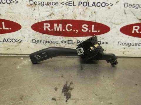Mando Multifuncion Volkswagen Jetta 2.0 TDI 140CV 103KW