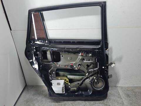 Foto 3ª: Puerta Trasera Izquierda Toyota Verso 2.0 D-4D CAT 126CV 93KW [1AD-FTV] (2010)