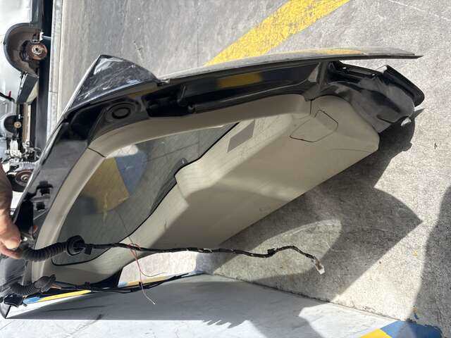 Foto 2ª: Portón Peugeot 4007 2.2 HDI 160CV [4HK] (2011)
