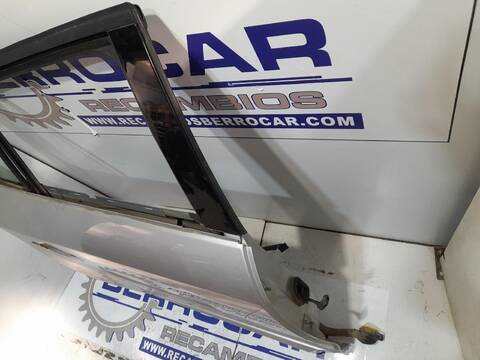 Foto 3ª: Puerta Trasera Derecha Renault Megane 1.6 DCI DIESEL FAP 131CV [D/ R9M A4] (2009)