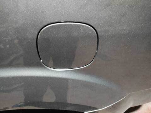 Tapa Exterior Combustible Mitsubishi Outlander 4B12