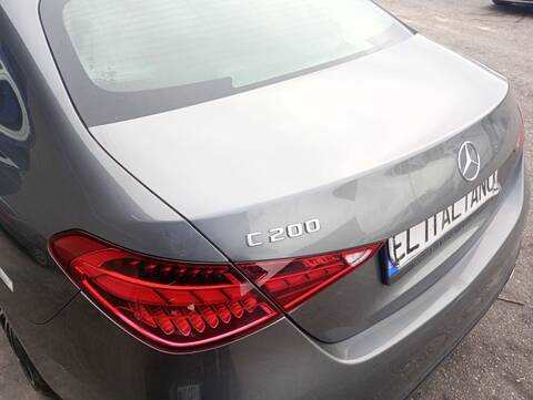 Foto 2ª: Portón Mercedes Clase C 160 C 200 206.042) BERLINA 224CV 165KW [M 254.915] (2021)