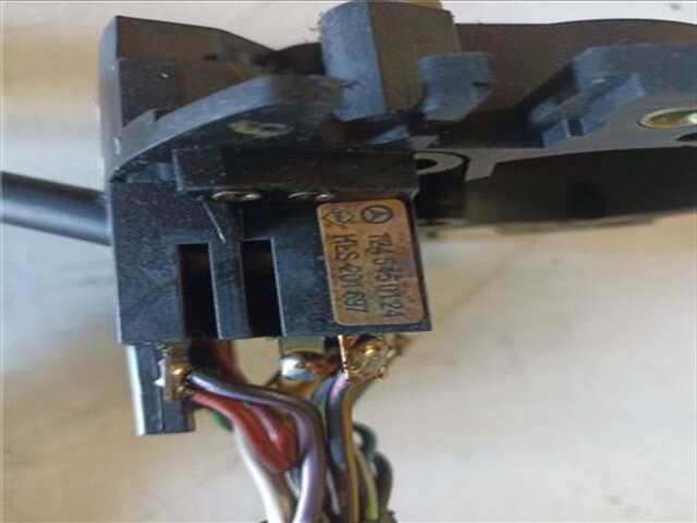 Foto 3ª: Mando Multifuncion Mercedes Clase E 180 2.5 D 250 (124.125) [2.5 LTR. - 66 KW DIESEL CAT]