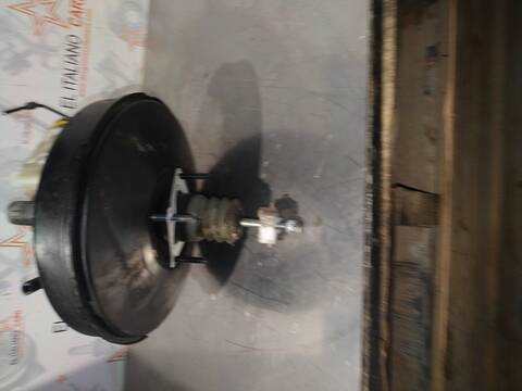 Foto 4ª: Servofreno Alfa Romeo Giulietta DISTINCTIVE 105CV 77KW [940A3000] (2011)