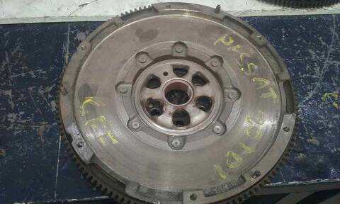 Volante Motor Volkswagen Passat 2.0 TDI 140CV 103KW