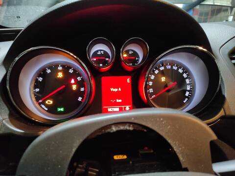 Cuadro de Instrumentos Opel Insignia A18XER BERLINA