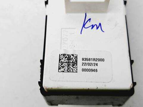 Foto 2ª: Botonera Elevalunas Kia Sportage 1.6 150CV 110KW [G4FP] (2022)