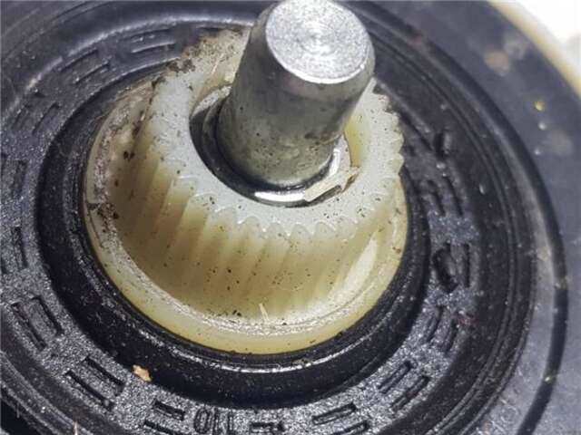 Foto 2ª: Elevalunas Eléctrico Trasero Derecho Renault Megane 1.5 AUTHENTIQUE [1.5 LTR. - 63 KW DCI DIESEL CAT] III BERLINA 5P (2008-_)