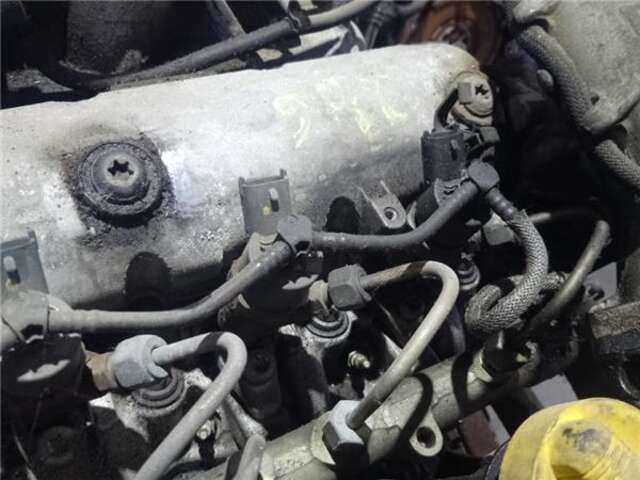 Foto 3ª: Inyectores Renault Scenic 1.9 AUTHENTIQUE [1.9 LTR. - 88 KW DCI DIESEL] (JM)(2003-_) [F9Q D8]