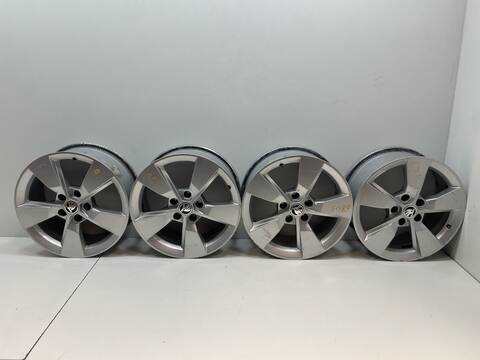 Juego LLantas Skoda Yeti CFH