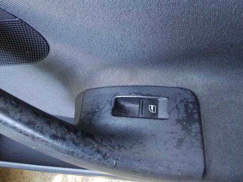 Foto 2ª: Botonera Elevalunas Volkswagen Golf GT BERLINA 170CV 125KW [BLG] (2006)