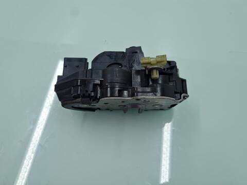 Foto 4ª: Cerradura Puerta Delantera Derecha Opel Astra COSMO 110CV 81KW [A17DTR] (2010)