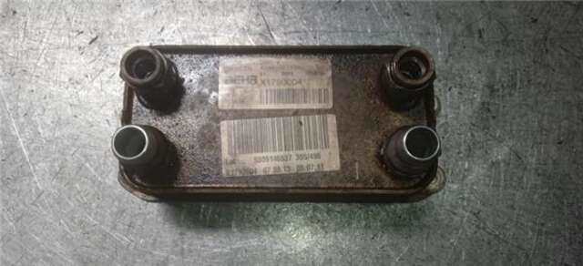 Foto 3ª: Radiador Aceite Mercedes Clase E 180 2.1 E 220 BLUETEC (212.001) [2.1 LTR. - 125 KW CDI CAT] [651924]