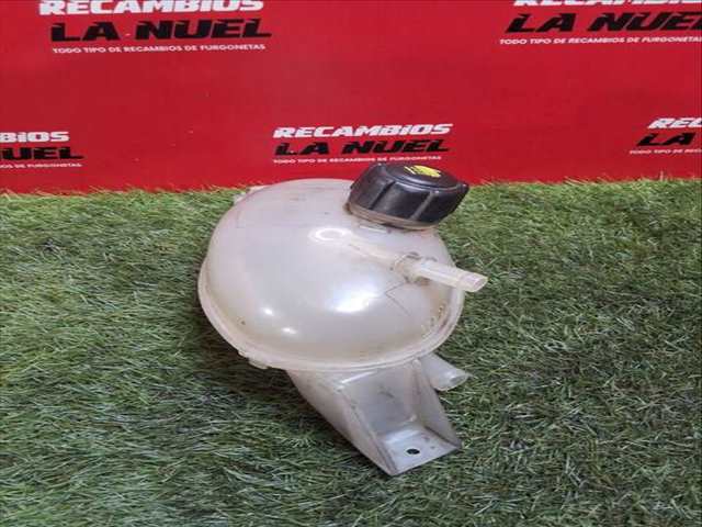 Foto 3ª: Deposito Expansion Renault Master 2.3 DCI 125 FWD FV0C FV0D FV0G FV0H FV0J FV0K) 125CV 92KW FURGONETA [M9T 670,M9T 672,M9T 676,M9T 678,M9T 680,M9T 870,M9] (2013)