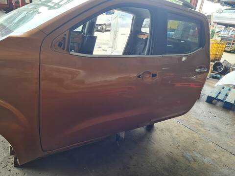 Foto 2ª: Puerta Delantera Izquierda Nissan NP300 ACENTA DOUBLE CAB 4X4 163CV 120KW [YS23] (2015)