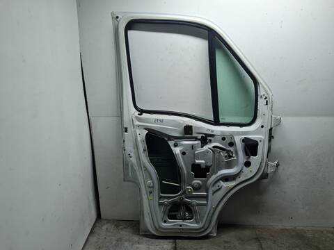 Foto 2ª: Puerta Delantera Izquierda Renault Master 2.5 DCI 120 115CV 84KW [G9U 720,G9U 724,G9U 750,G9U 754] (2004)