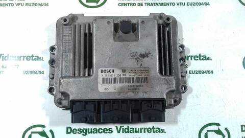 Centralita Motor ECU Renault Megane 1.9 DCI DIESEL BERLINA 120CV 88KW II BERLINA 5P