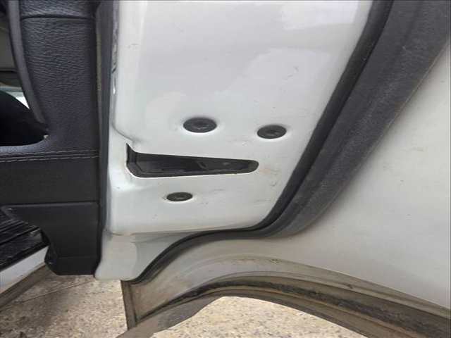 Cerradura Puerta Trasera Derecha Land Rover Discovery TDV6 S 190CV 140KW