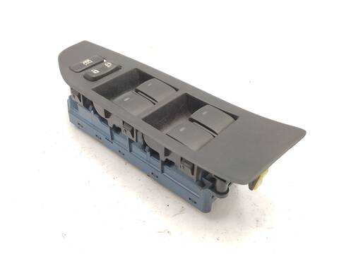 Foto 2ª: Botonera Elevalunas Toyota Verso 2.2 D-4D AUR21) 136CV 100KW