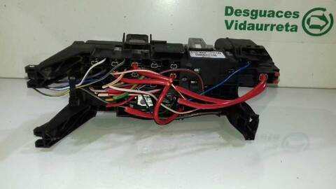 Foto 3ª: Caja Reles Fusibles Volvo XC 70 MOMENTUM AWD 205CV 151KW [D5244T10] (2010)