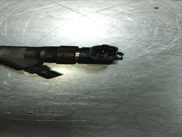 Foto 2ª: Inyectores Kia Sorento 2.5 CRDI CONCEPT 140CV 103KW [D4CB] (2006)