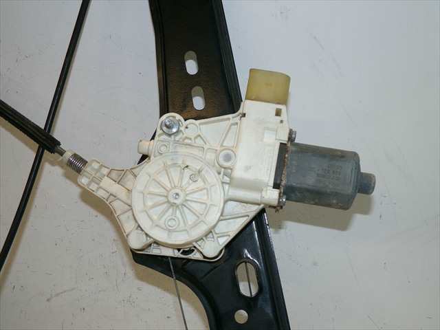 Foto 2ª: Elevalunas Eléctrico Delantero Izquierdo Bmw Serie 3 320 2.0 D E90,2004-2008 [204D4] (2006)