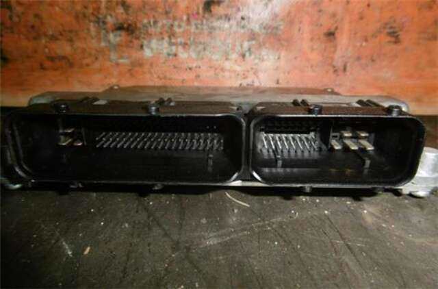 Foto 3ª: Centralita Motor ECU Audi A4 1.6 [1.6 LTR. - 74 KW] [ANA]