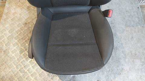 Foto 4ª: Asientos Traseros Opel Astra COSMO 140CV 103KW [Z18XER] (2007)