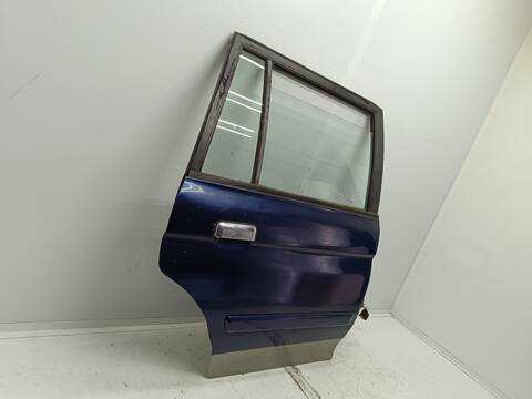 Foto 3ª: Puerta Trasera Derecha Mitsubishi Montero 2.5 TD GLS 99CV 73KW [4D56] (2000)