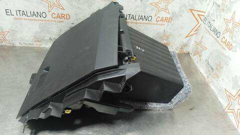 Foto 4ª: Guantera Renault Captur TECHNO 140CV 103KW [H5H 490] (2022)