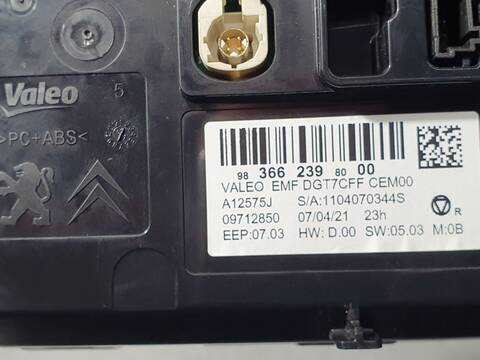 Foto 3ª: Sistema GPS Opel Corsa EDITION 102CV 75KW [YH01] (2021)