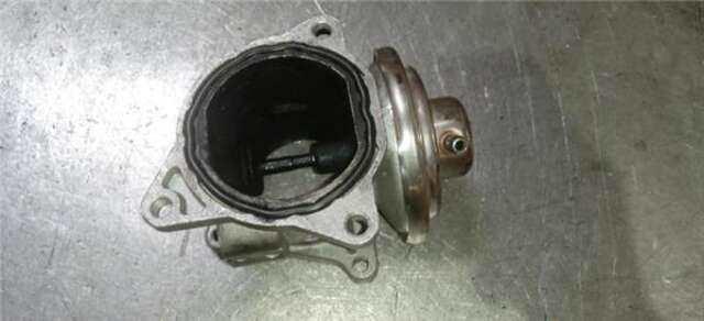 Foto 2ª: Valvula EGR Mitsubishi Grandis 2.0 DI-D INFORM [2.0 LTR. - 100 KW DI-D CAT] [BSY]