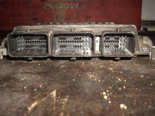 Foto 3ª: Centralita Motor ECU Renault Megane II CLASSIC BERLINA (2003-_) [K9KP732]
