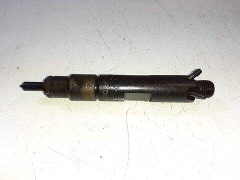 Foto 2ª: Inyectores Volkswagen Transporter 2.5 TDI 88CV 65KW FURGONETA [AJT] (2002)