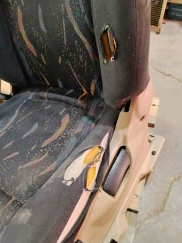 Foto 3ª: Asiento Delantero Derecho Nissan Terrano 2.7 TD TI 5P [TD27 TI] (2002)