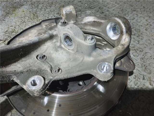 Foto 3ª: Mangueta Delantera Izquierda Mercedes Clase C 160 2.1 C 220 D (205.304) [2.1 LTR. - 125 KW CDI CAT] [651.921]