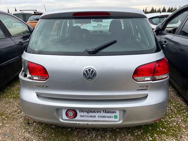 Foto 3ª: Paragolpes Trasero Volkswagen Golf 1.6 TDI 105cv [CAY] (2011)