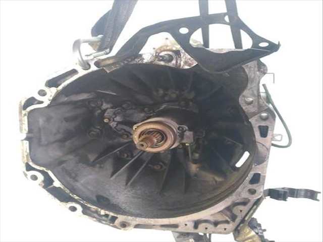 Foto 3ª: Caja Cambios Suzuki Vitara 2.0 TD INTERCOOLER A LAS 4 RUEDAS SV420D) (1988)