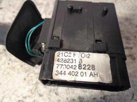 Foto 2ª: Mando Multifuncion Renault Megane 1.9 DTI DIESEL BERLINA 80CV 59KW I FASE 2 BERLINA BA0) [F9Q Q7] (2002)