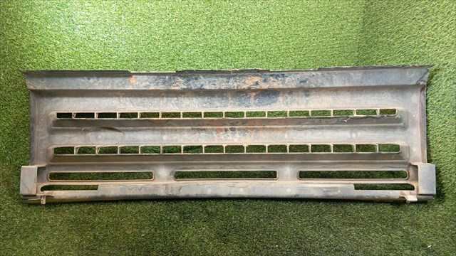 Foto 2ª: Rejilla Delantera Land Rover Discovery 2.5 D 3P 300 TDI [18L] (1995)