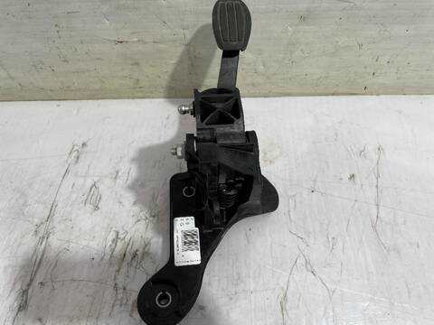 Foto 2ª: Pedal Embrague Opel Corsa EDITION 101CV [F 12 XHL] (2019)