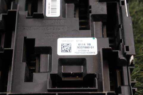 Foto 3ª: Caja Reles Fusibles Bmw Serie 3 315 M47204D1 BERLINA (2001)