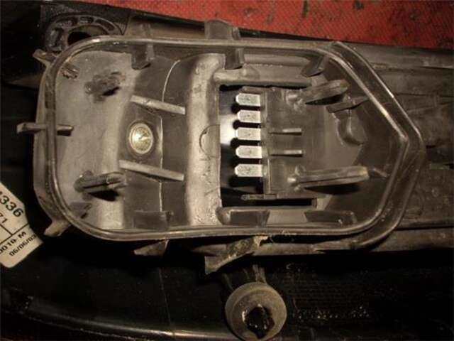 Foto 3ª: Piloto Trasero Izquierdo Opel Corsa 1.2 [Z 12 XE]