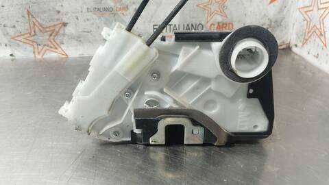 Foto 3ª: Cerradura Puerta Delantera Derecha Toyota Yaris HYBRID FEEL 101CV 74KW [1NZ] (2016)