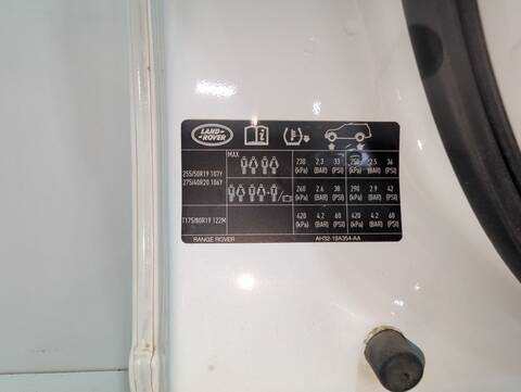Foto 3ª: Puerta Delantera Izquierda Land Rover Range V6 TD HSE 245CV 180KW (2011)