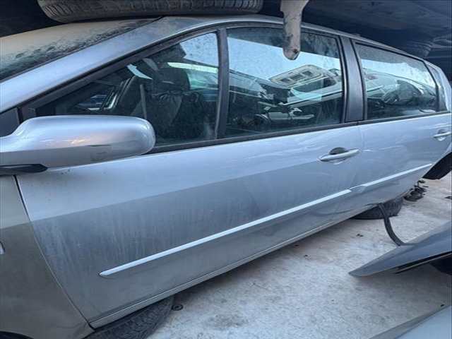 Puerta Delantera Izquierda Renault Scenic K9KP732 JM)