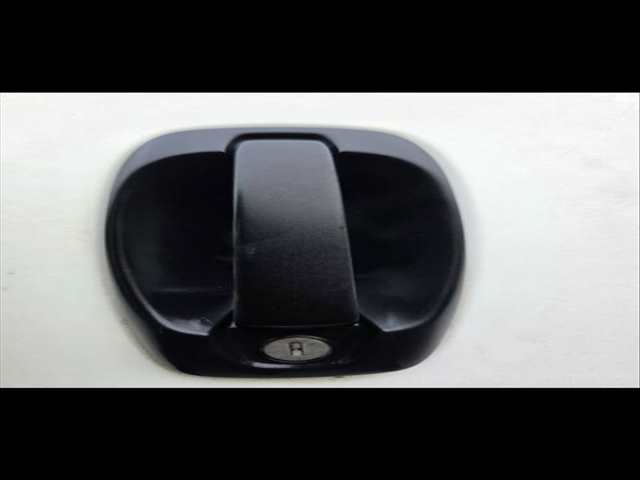 Maneta Exterior Portón Peugeot Bipper FHZ