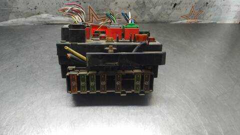 Foto 3ª: Caja Reles Fusibles Peugeot 307 XR 90CV 66KW [D-RHY] (2002)