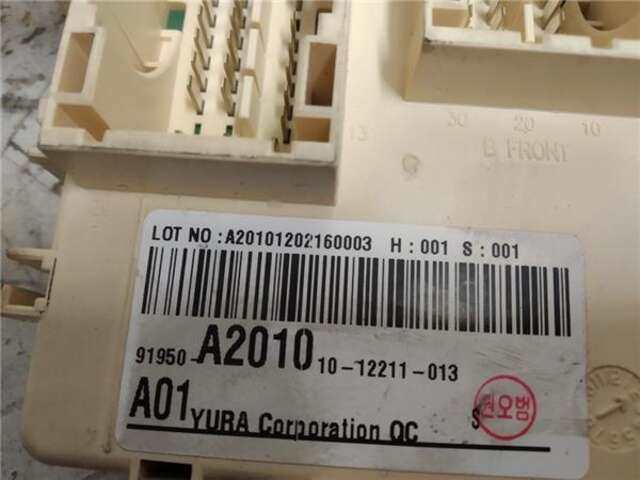 Foto 3ª: Caja Reles Fusibles Kia Ceed 1.4 CONCEPT [1.4 LTR. - 66 KW CRDI CAT] (JD)(2012) [D4FC]